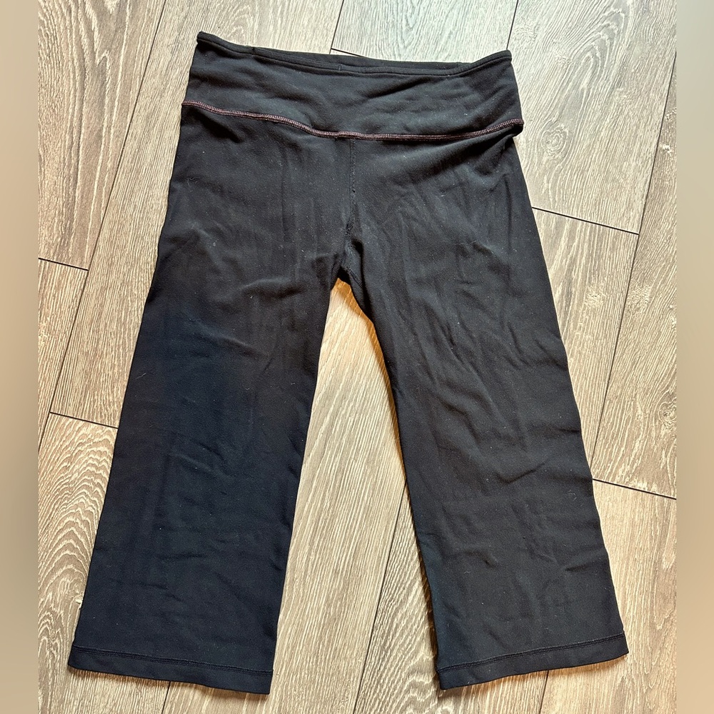 Lululemon crop pants size 6
